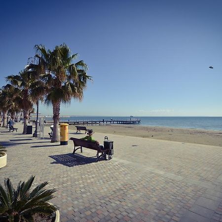 Krasas Beach Apartment Rentals Larnaca Pokoj fotografie