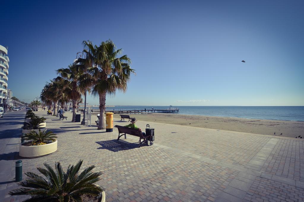 Krasas Beach Apartment Rentals Larnaca Pokoj fotografie
